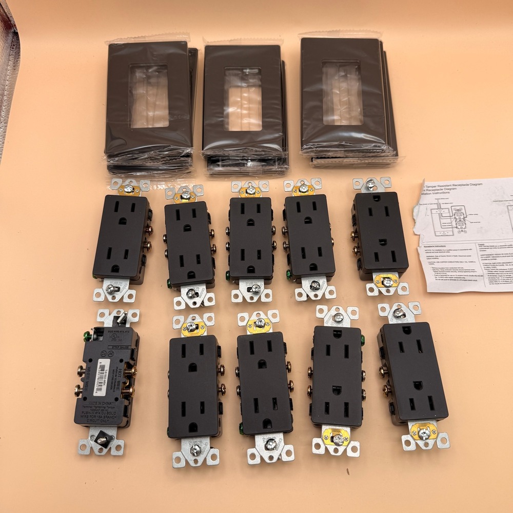 Set of 10 Enerlites Matte Black Decorator Receptacle with Screwless Wall Plate - Picture 2 of 16